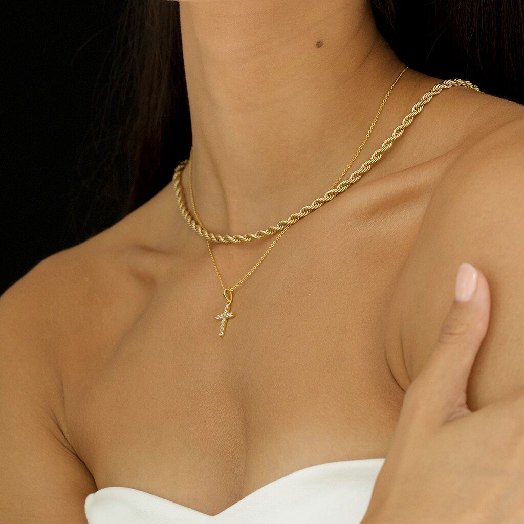 CROSS NECKLACE - Trove & Co.