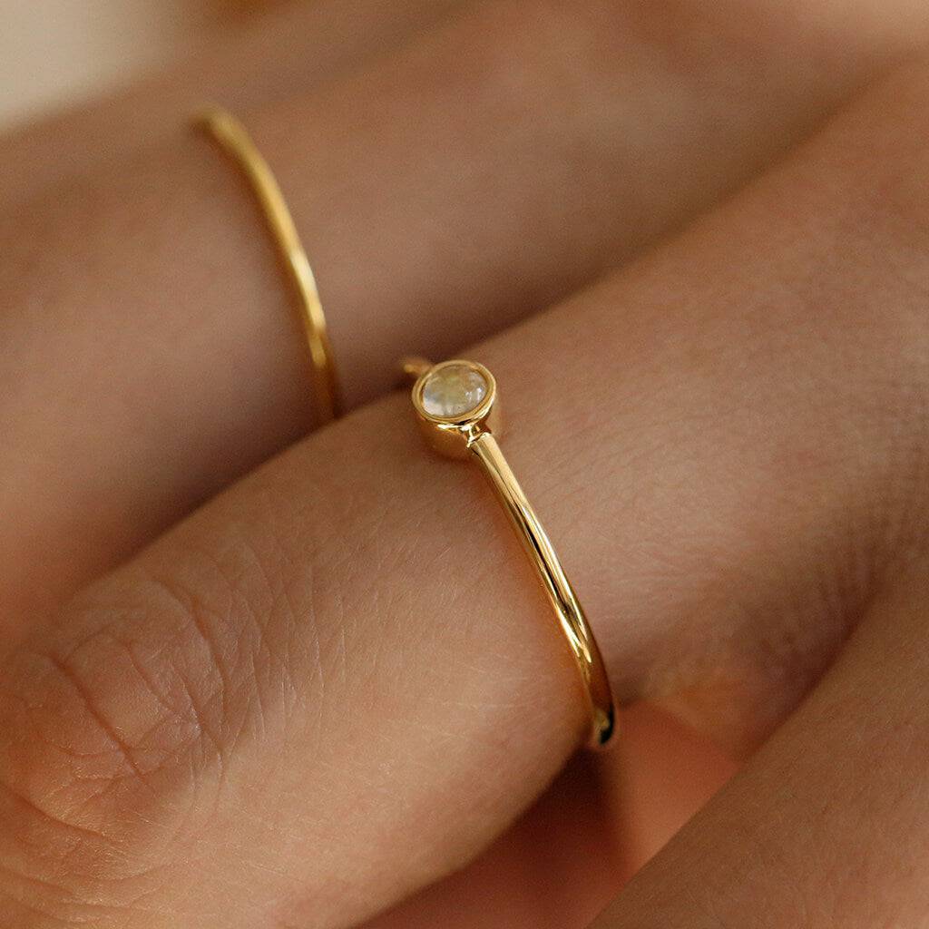DAINTY RAINBOW MOONSTONE RING - Trove & Co.