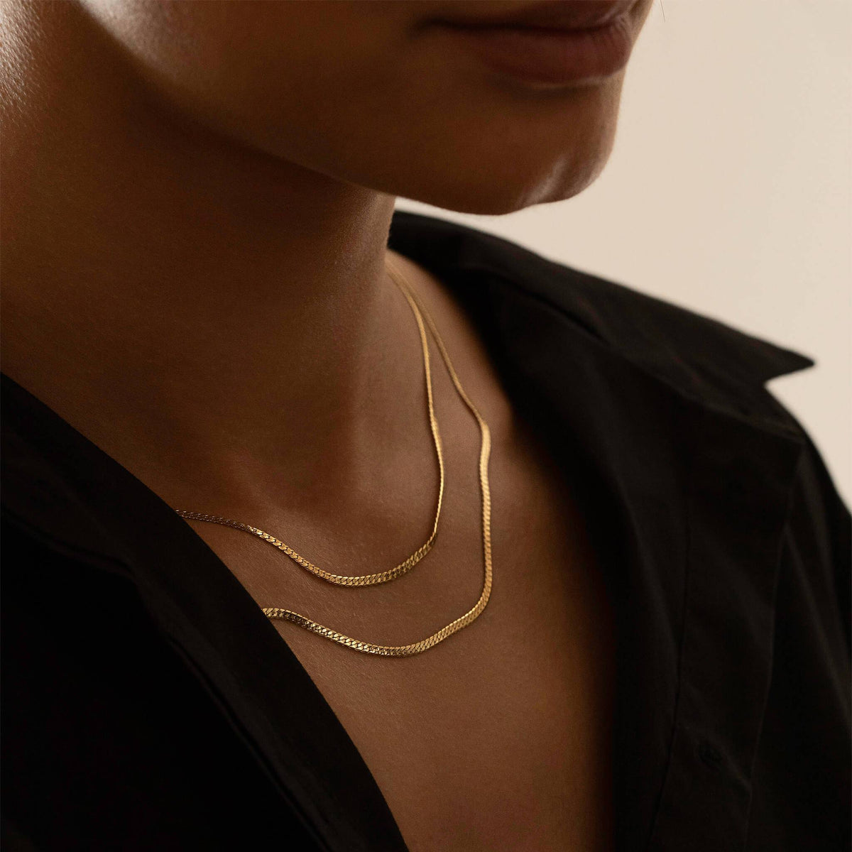 DAINTY FLAT CURB CHAIN - Trove & Co.