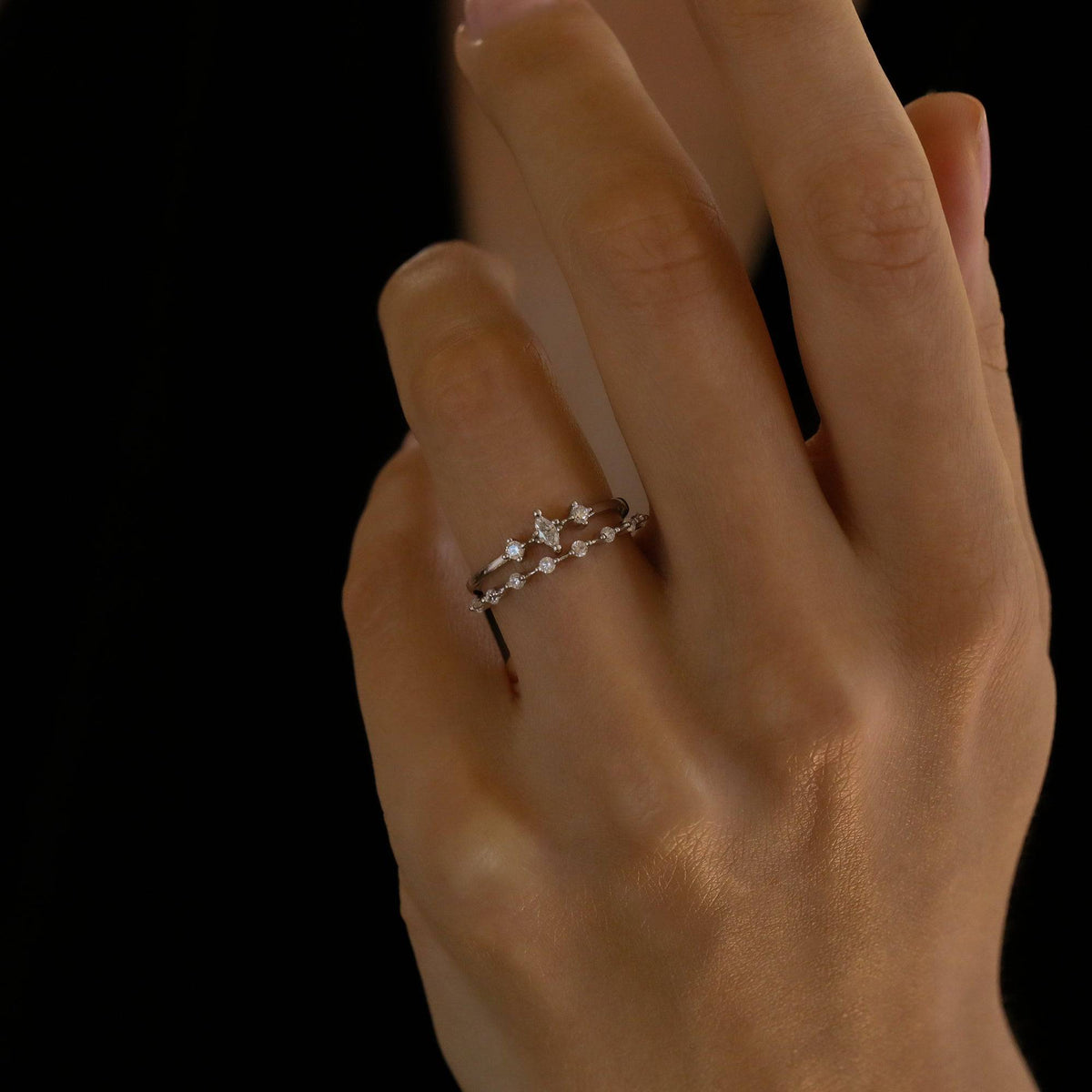 FLOATING ETERNITY BAND - Trove & Co.