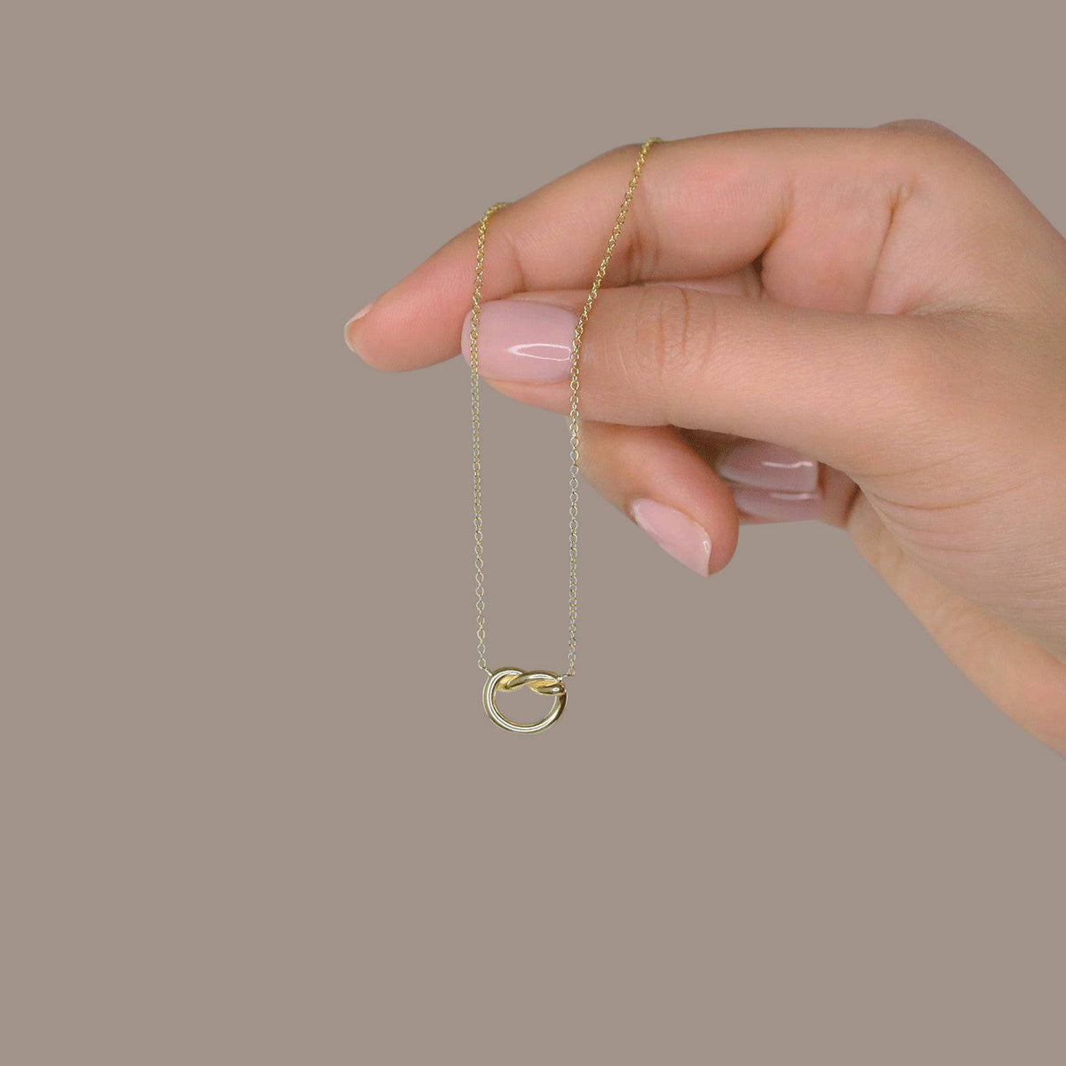 KNOT NECKLACE - Trove & Co.