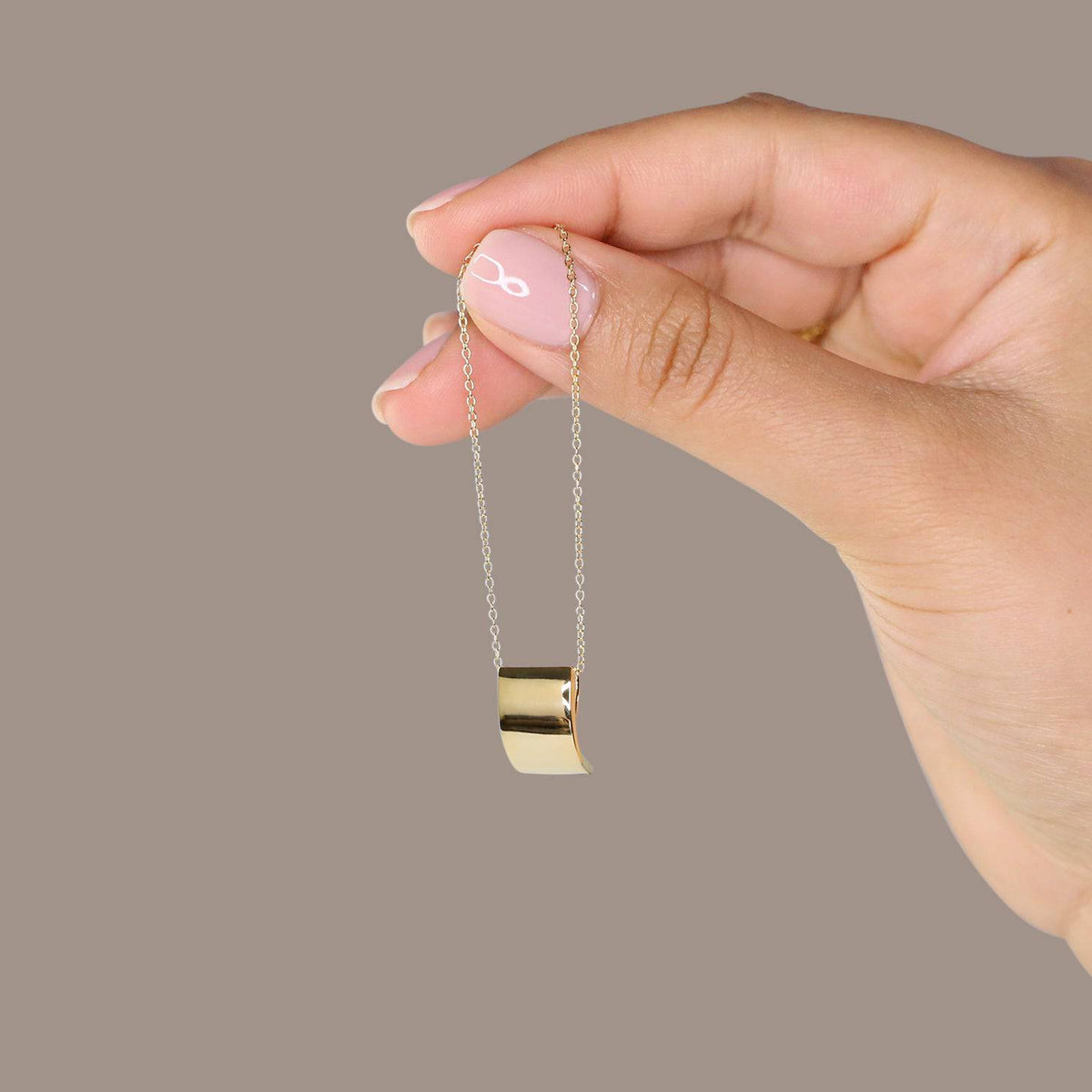 SHIELD PENDENT - Trove & Co.