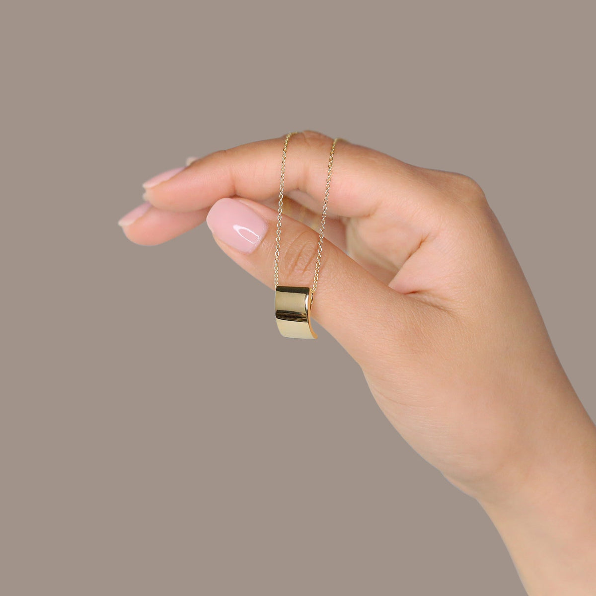 SHIELD PENDENT - Trove & Co.