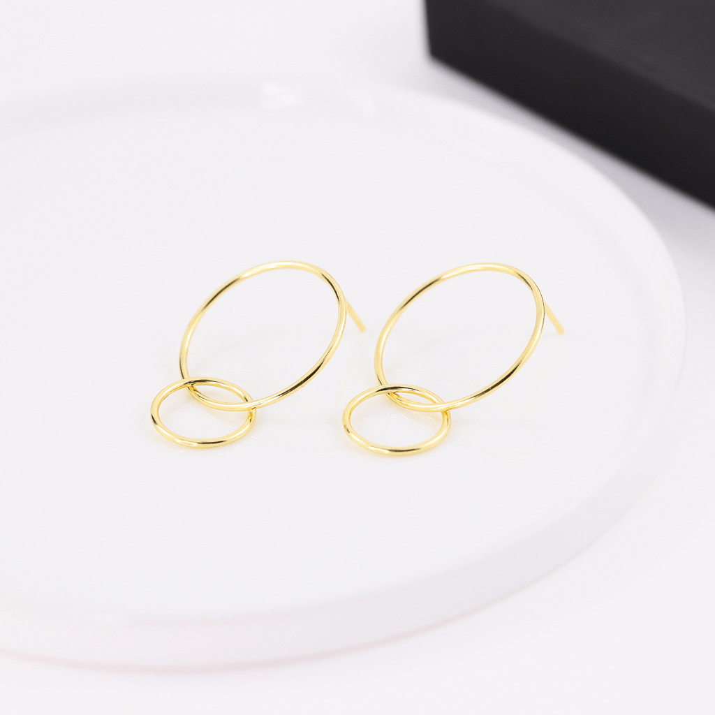 BELLA DOUBLE HOOP EARRINGS - Trove & Co.