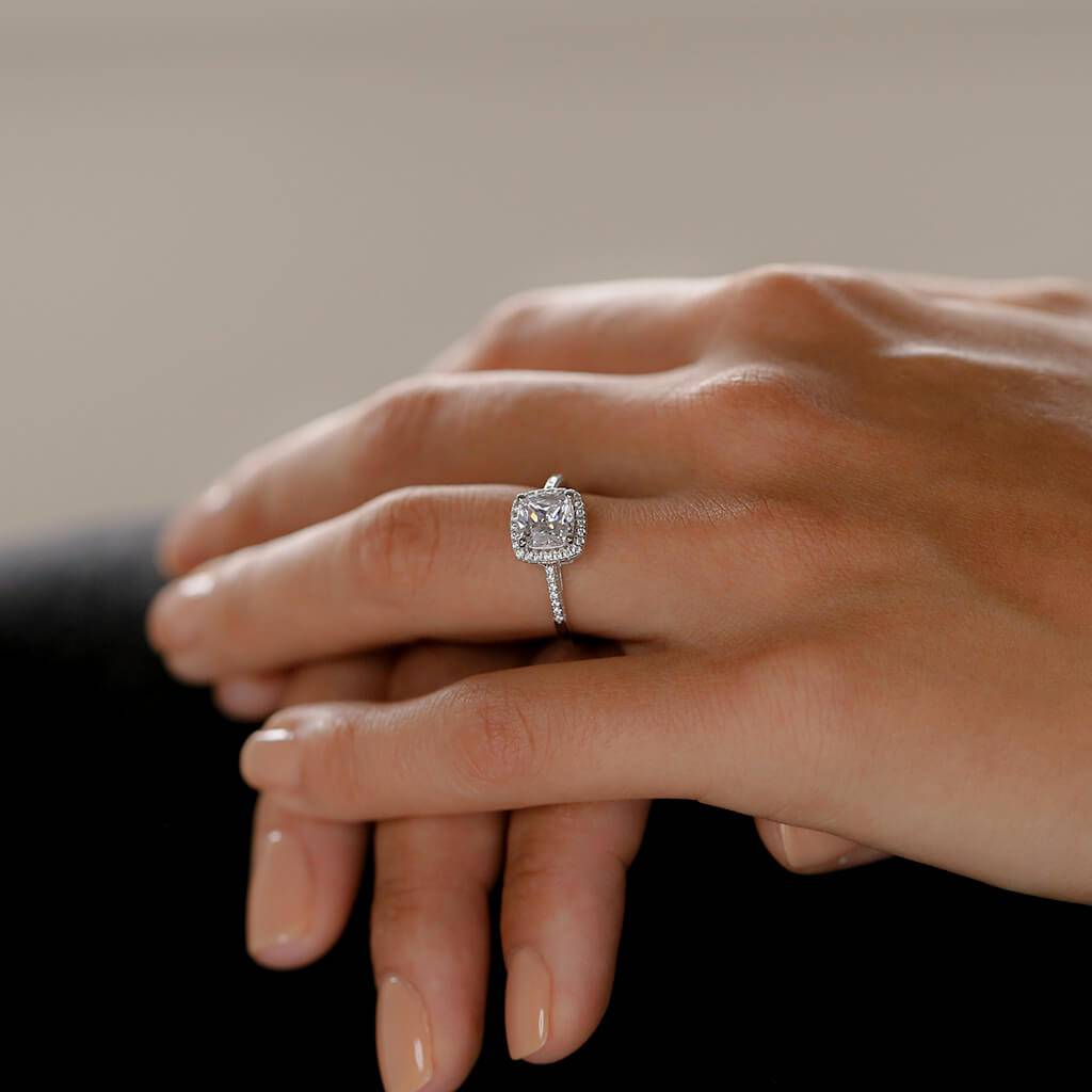 HALO ENGAGEMENT RING - Trove & Co.