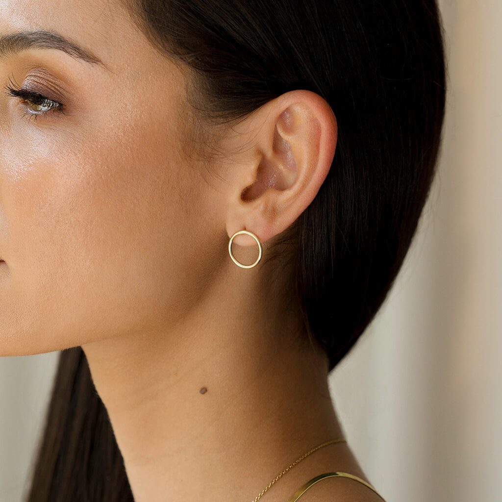 DELICATE CIRCLE STUD - Trove & Co.
