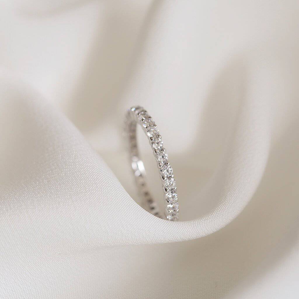 dainty eternity band - Trove & Co.