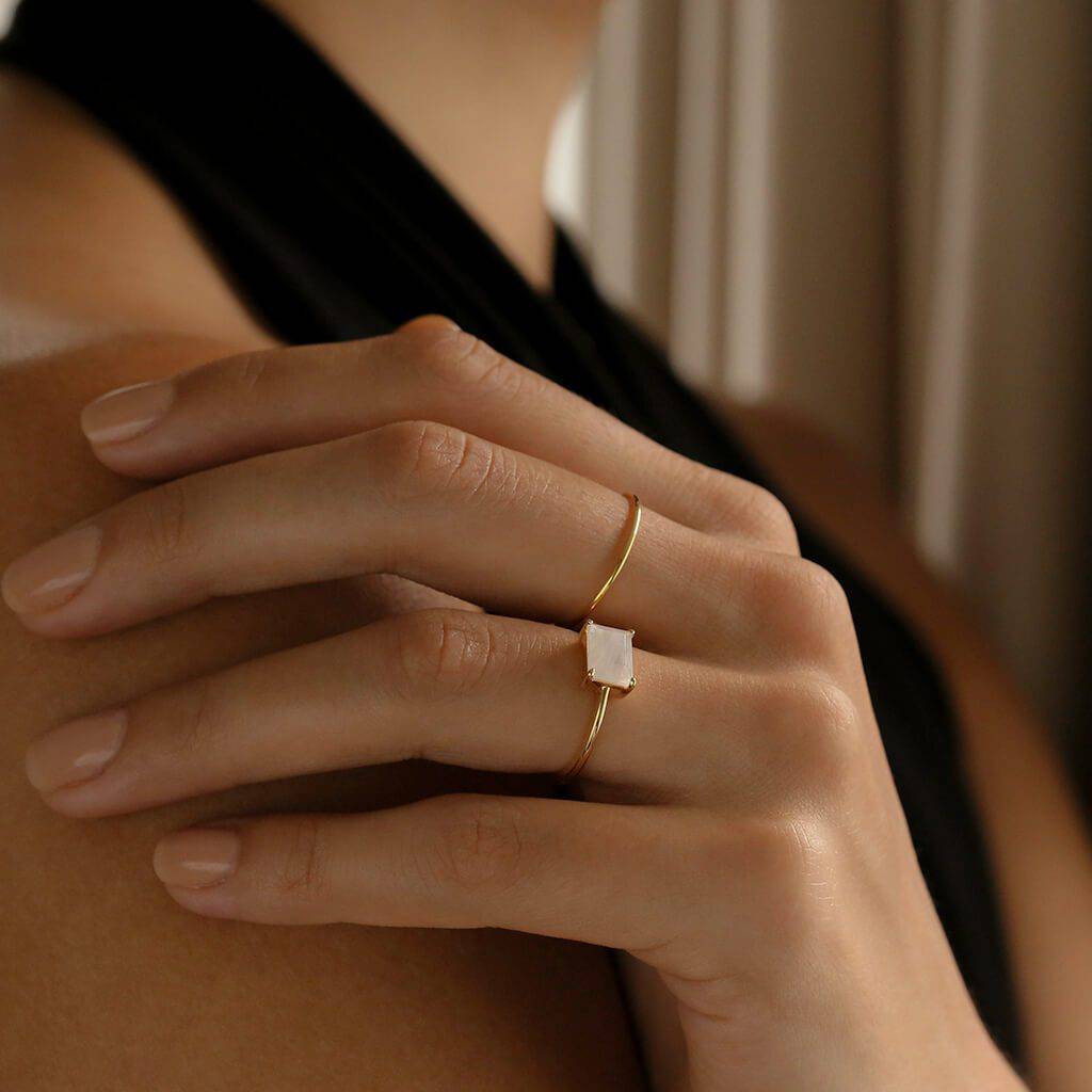 MUSE RING - RAINBOW MOONSTONE - Trove & Co.