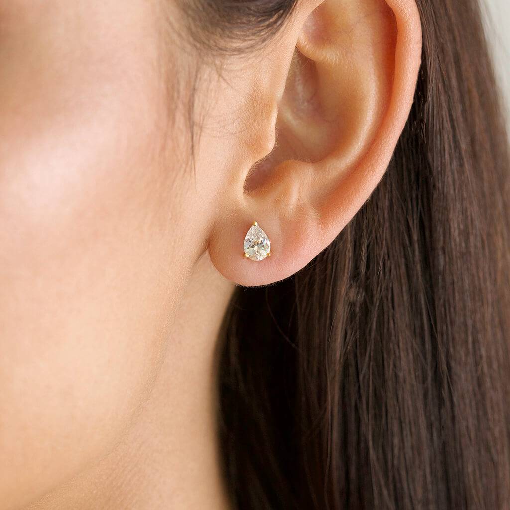 PEAR DROPLET STUD EARRINGS - Trove & Co.
