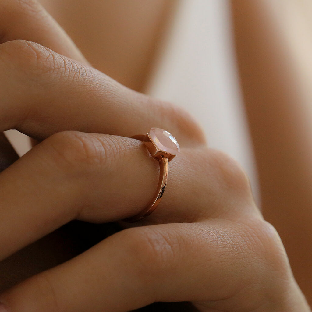 ROSE QUARTZ RING - Trove & Co.