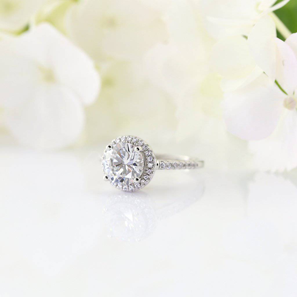 ROUND HALO ENGAGEMENT RING - Trove & Co.