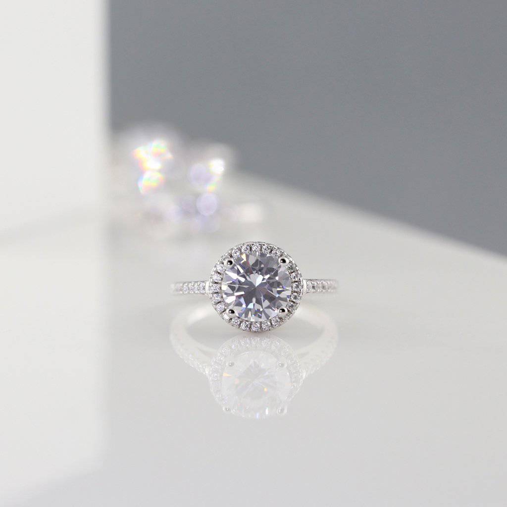 ROUND HALO ENGAGEMENT RING - Trove & Co.