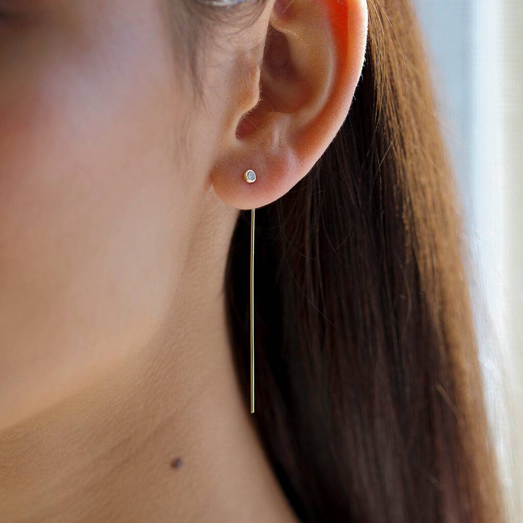 SOLITAIRE BAR THREADER EARRINGS - Trove & Co.